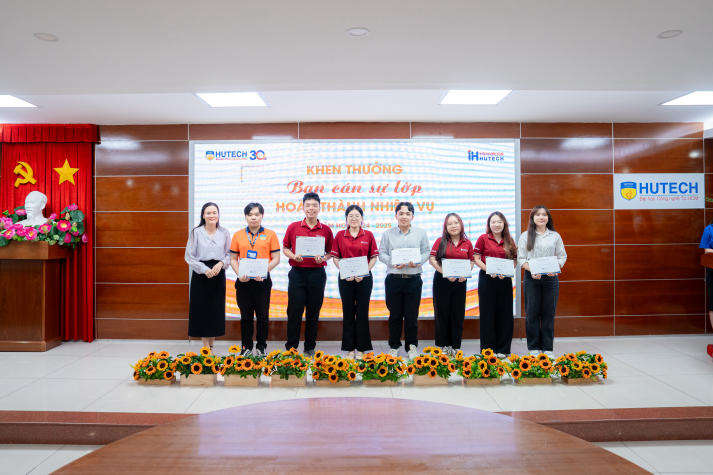 Tôn vinh những dấu ấn nổi bật trong phong trào sinh viên Viện Đào tạo Quốc tế năm học 2024-2025 72