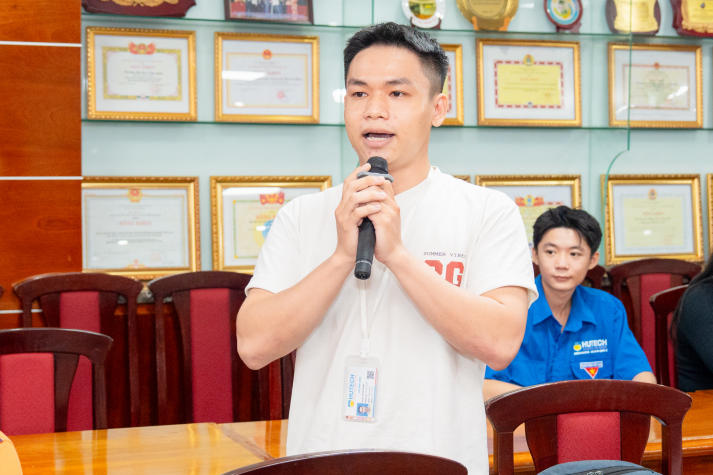 [Video] Gen Z HUTECH học “bí kíp sinh tồn” nơi công sở từ cựu sinh viên thành đạt 109