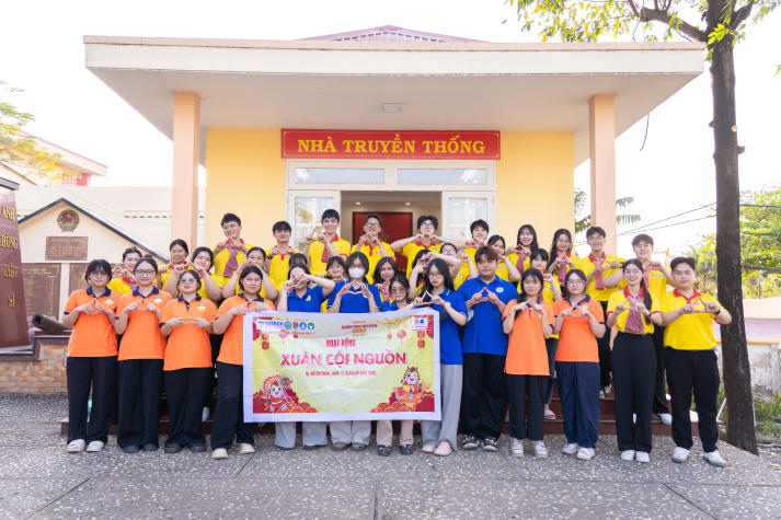 Gieo mầm xuân nhân ái từ những hành động đẹp của sinh viên Khoa Thú y HUTECH 107