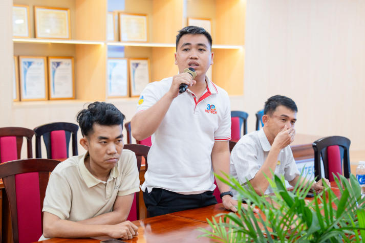 Định hình tương lai xanh: Sinh viên Viện Kỹ thuật HUTECH và hành trình khám phá công nghệ xe điện 64