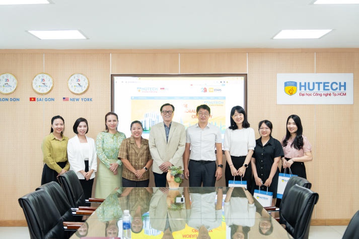 Khoa Hàn Quốc học HUTECH đón tiếp làm việc với Giám đốc Trung tâm Ngôn ngữ tiếng Hàn tại TP.HCM 65