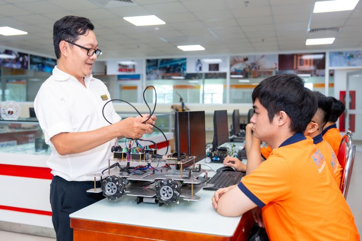 HUTECH thành lập Trường Kỹ thuật HUTECH, tăng cường liên kết các lĩnh vực kỹ thuật - công nghệ 39