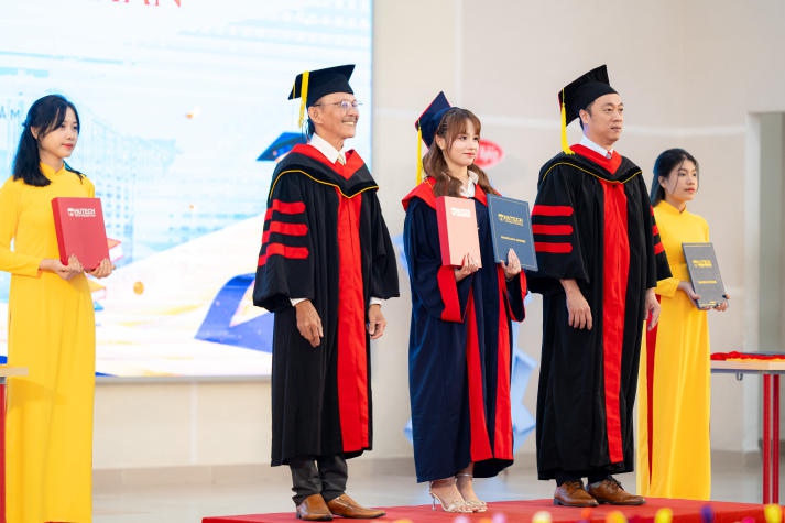 Hoa khôi Sinh viên Thế giới 2019 Nguyễn Thị Thanh Khoa dự định sẽ học tiếp thạc sĩ tại HUTECH 172