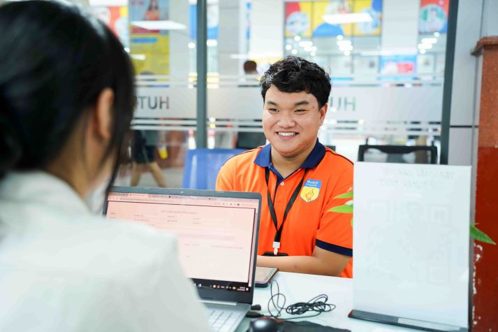 [Gương mặt tân sinh viên] Nguyễn Thế Dũng: Khi thế mạnh Tin học trở thành “bệ phóng” cho ước mơ Công nghệ thông tin 27