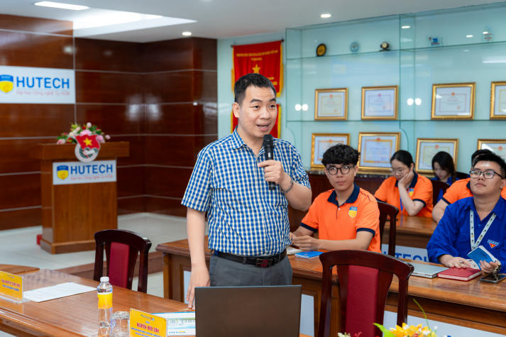 Lớp phát triển Đoàn viên đợt 2 năm học 2025-2026 bồi dưỡng lý tưởng cho thế hệ trẻ 21