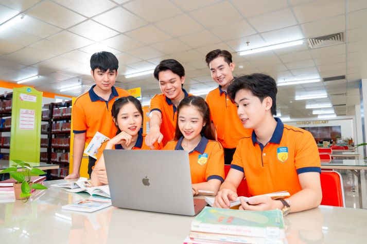 “Mùa thi nghiêm túc” đã trở lại, HUTECH-ers sẵn sàng bứt tốc cho Học kỳ 2A năm học 2025-2026 47