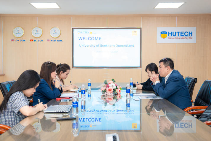 HUTECH và UniSQ (Úc) trao đổi chuyên sâu về chương trình liên kết hợp tác và đồng phát triển nghiên cứu 56