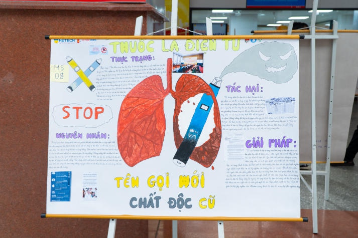 Ấn tượng buổi triển lãm Cuộc thi làm báo tường “Phòng, chống tác hại của thuốc lá điện tử” 194