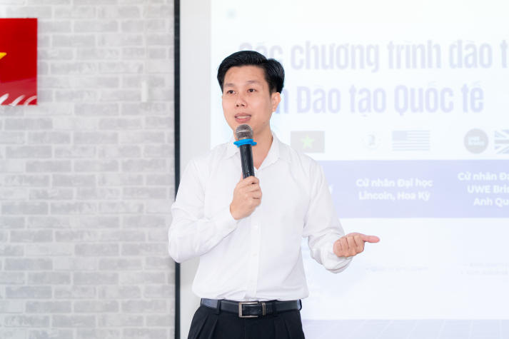 Học sinh THPT khám phá ứng dụng AI và định hướng tương lai cùng I-HUTECH 59