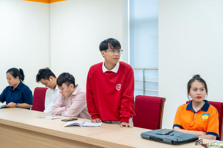 Sẵn sàng bứt phá: Top 6 Startup Wings 2025 rèn kỹ năng, quyết chiến trước thềm Chung kết 65