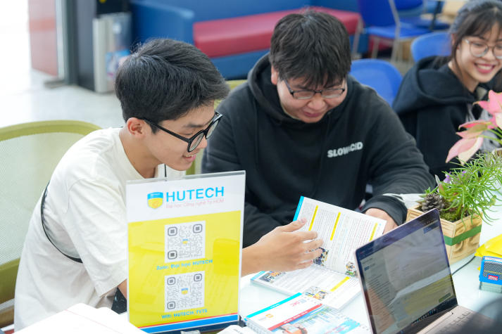 Bộ Giáo dục và Đào tạo công bố điểm sàn nhóm ngành sức khỏe năm 2025 83