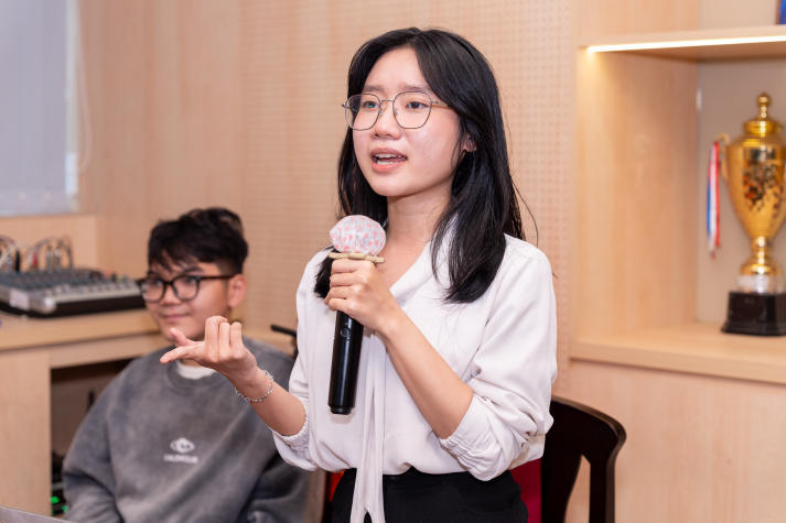 Sinh viên Khoa Công nghệ thông tin định hướng sự nghiệp trong ngành Data Analytics cùng AGEST Việt Nam 99