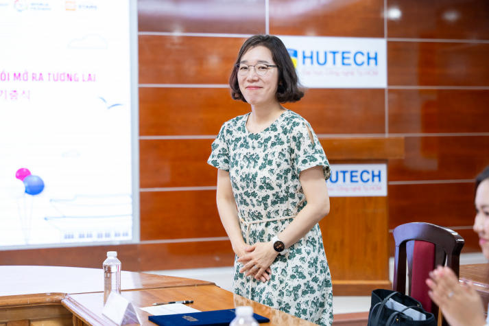 HUTECH enhances Korean language learning experience with international standard “K-VOICE” Interpretation and Translation Lab 114
