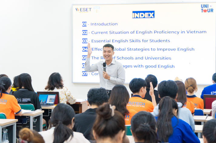 Chinh phục tiếng Anh, sinh viên Khoa Luật vững hành trang hội nhập 34