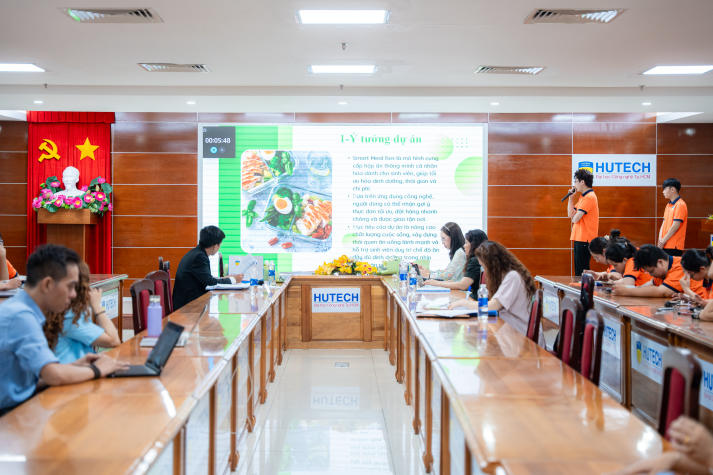 Khi ý tưởng được thử lửa: 16 dự án của sinh viên Khoa Quản trị kinh doanh bước vào vòng góp ý khởi nghiệp 124