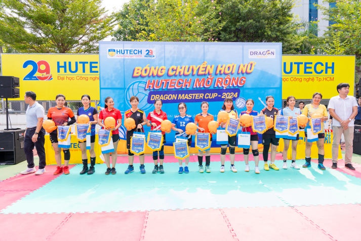 Đội chủ nhà giành ngôi vô địch Giải Bóng chuyền hơi nữ HUTECH mở rộng năm 2024 - Dragon Master Cup 108