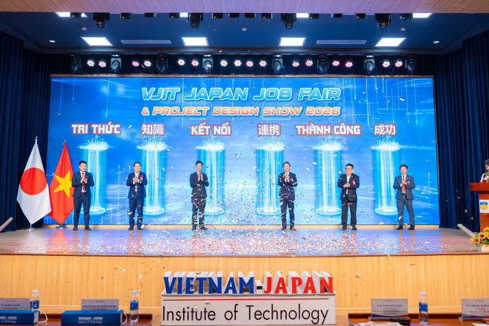 Sinh viên VJIT kết nối doanh nghiệp Nhật bằng đồ án công nghệ thực chiến 40