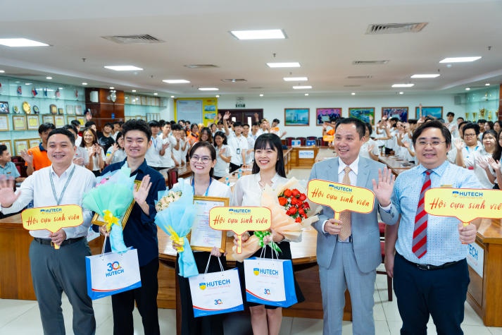 Được tiếp lửa từ cựu sinh viên, sinh viên VJIT tự tin chinh phục danh hiệu Sinh viên 5 tốt 76