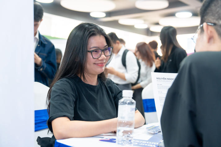 HUTECH-ers sẵn sàng chạm cơ hội việc làm, kết nối văn hóa tại Ngày hội văn hóa và tuyển dụng Việt - Hàn 2025 vào 15/5 tới 57