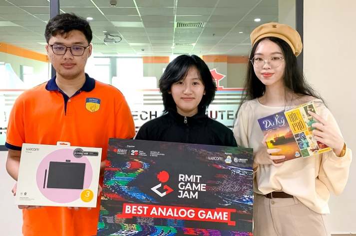 03 sinh viên ngành Nghệ thuật số HUTECH đạt giải Best Analog Game 6