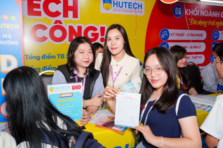 [Video] HUTECH mang đến nhiều thông tin giá trị tại Ngày hội tư vấn tuyển sinh - hướng nghiệp 2026 33