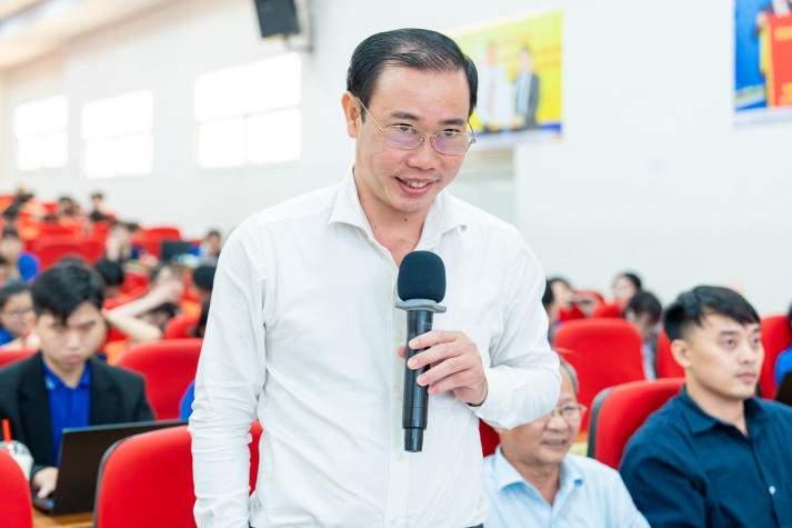 Trần Mỹ Uy - sinh viên Khoa Marketing - Kinh doanh quốc tế giành Quán quân cuộc thi HUTECH Young Leaders 2024 302