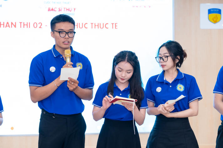 [Video] Sinh viên Khoa Thú y - Chăn nuôi toả sáng bản lĩnh nghề nghiệp tại Chung kết “Tôi là bác sĩ Thú y” 2025 67