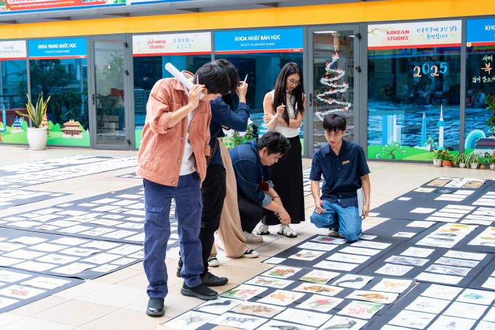 [Video] Triển lãm Hình hoạ tạo hình - Ký hoạ thiên nhiên qua góc nhìn của sinh viên Thiết kế đồ hoạ 99
