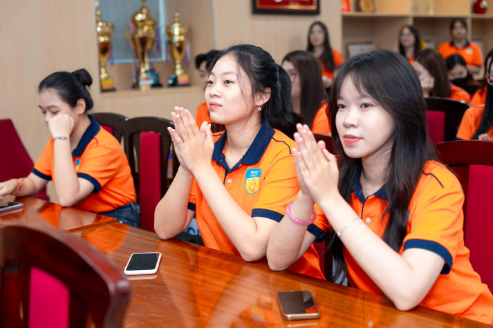 Sinh viên Công nghệ thẩm mỹ “chạm ngõ” nghề làm đẹp chuyên nghiệp, mở lối tương lai đầy triển vọng 36