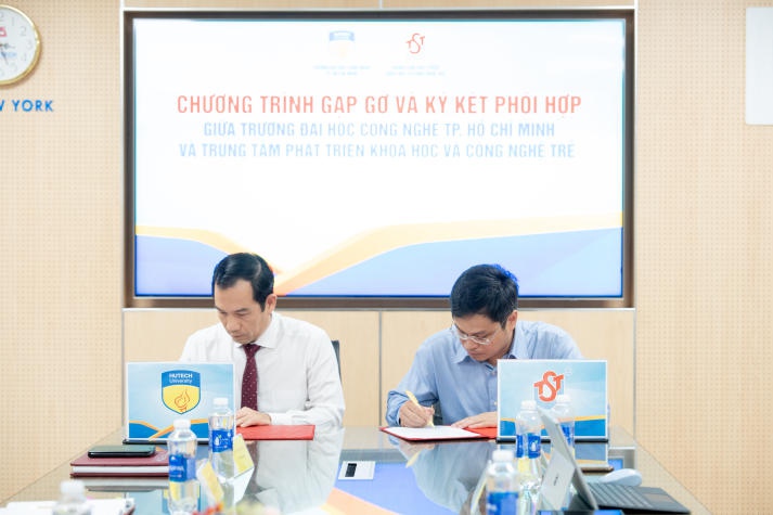 HUTECH đẩy mạnh nghiên cứu sáng tạo qua ký kết phối hợp cùng Trung tâm Phát triển Khoa học và Công nghệ Trẻ 38