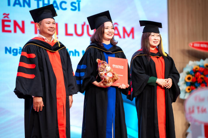 Tân Thạc sĩ Nguyễn Thị Lưu Tâm: Khi tuổi trung niên không là điểm dừng của hành trình học tập 51