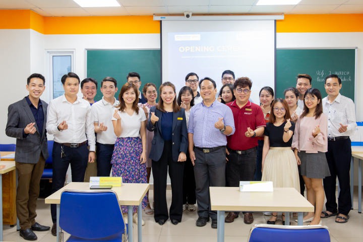 HUTECH tổ chức khai giảng chương trình MBA ĐH Lincoln và ĐH Mở Malaysia 13