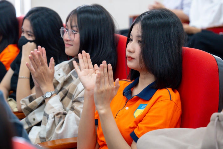 [Video] Students of the Faculty of Korean Studies showcased Korean proficiency at the 3rd "HUTECH Korean Speaking Contest" 122