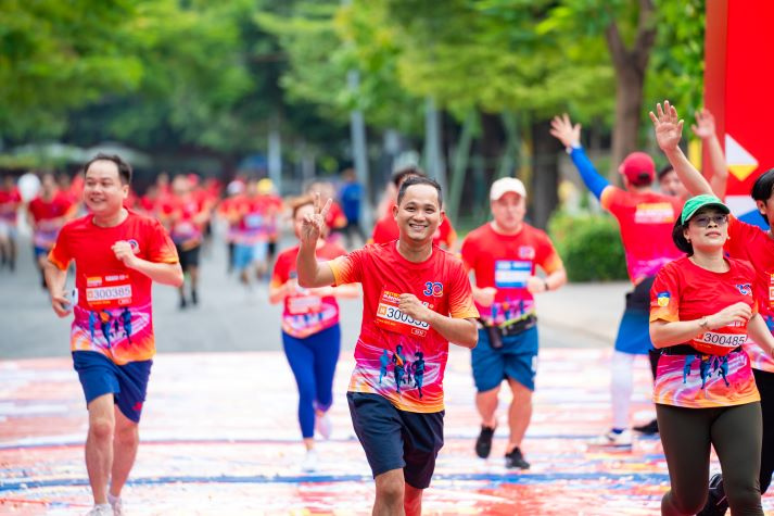 [Video] HUTECH Running Challenge 2025: Nhiều bước chân nhiệt huyết khẳng định một chặng đường vươn xa 80