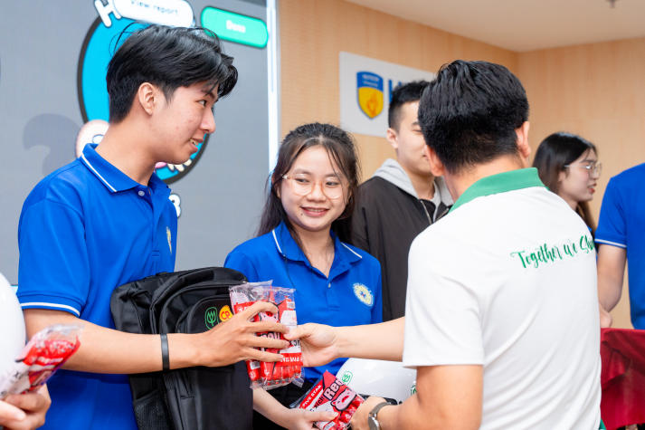 Kỹ năng - Thái độ - Chuyên môn: Bộ ba giúp sinh viên Thú y chinh phục nhà tuyển dụng 148