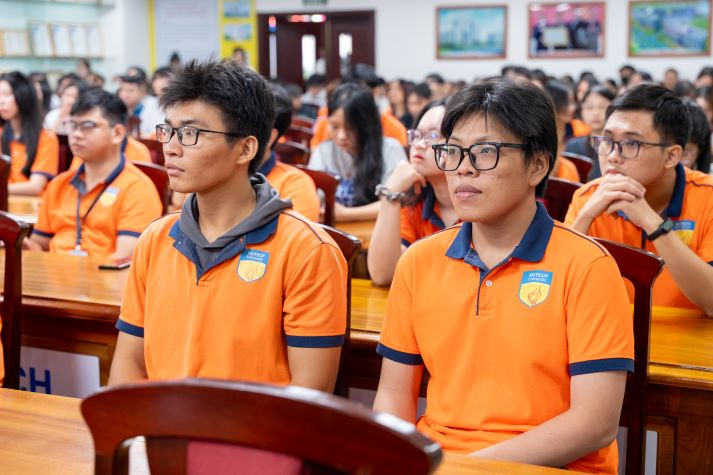 [Video] Thắp lửa khởi nghiệp - Dẫn lối thành công cùng cựu sinh viên HUTECH 77