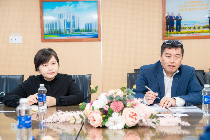 HUTECH và UniSQ (Úc) trao đổi chuyên sâu về chương trình liên kết hợp tác và đồng phát triển nghiên cứu 39