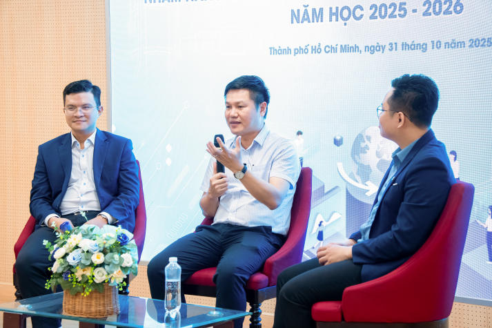 Xây dựng "hệ sinh thái" CLB học thuật để thúc đẩy nghiên cứu khoa học sinh viên tại HUTECH 25