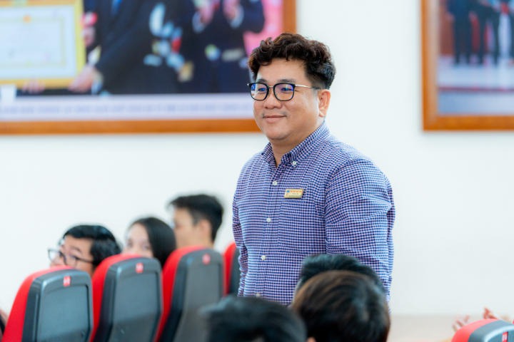 [Video] Sinh Kiến trúc - Mỹ thuật, Xây dựng “bỏ túi” kiến thức về Marketing và Sales cùng chuyên gia 52