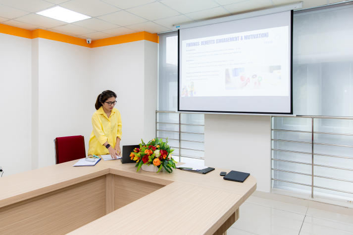 Nhiều sáng kiến giáo dục thực tiễn tại buổi bảo vệ luận văn Thạc sĩ ngành Ngôn ngữ Anh 51