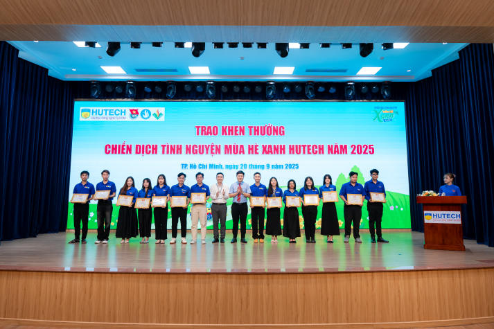 Đoàn - Hội HUTECH tổng kết hành trình cống hiến, phát huy tinh thần xung kích trong mùa hè 2025 209