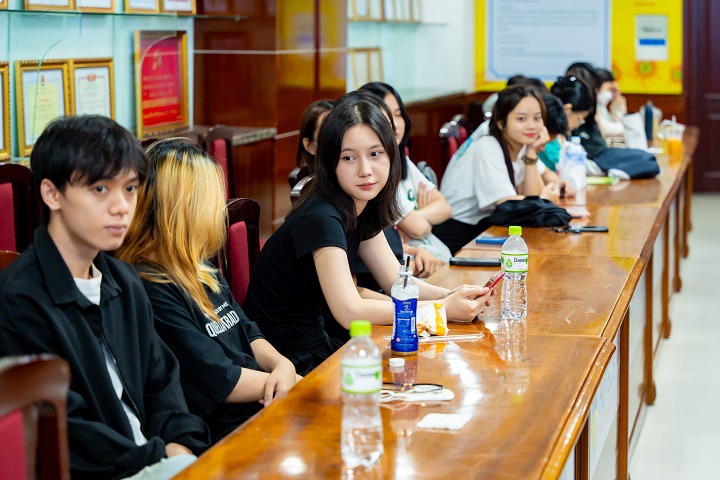 Nhiều lời khuyên “vàng” định hướng chuyên ngành cho sinh viên ngành Ngôn ngữ Hàn Quốc HUTECH 66
