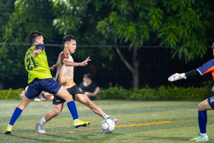 [HUTECH Games 2026] Lộ diện ngôi vương Bóng đá nam, nữ sau loạt trận Chung kết kịch tính 65