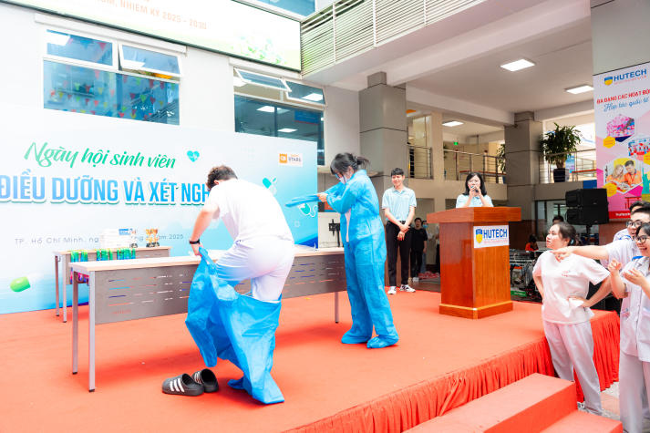 [Video] Sinh viên Khoa Điều dưỡng và Xét nghiệm rèn kỹ năng qua các hoạt động thực chiến 85