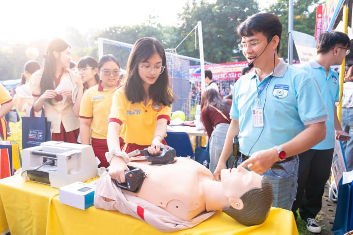 [Video] HUTECH mang đến nhiều thông tin giá trị tại Ngày hội tư vấn tuyển sinh - hướng nghiệp 2026 88