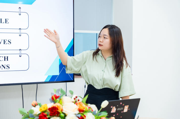Bức tranh đa sắc về dạy và học tiếng Anh tại buổi bảo vệ luận văn/đề án Thạc sĩ ngành Ngôn ngữ Anh 46