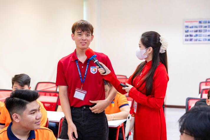 Sinh viên Viện Kỹ thuật tiếp cận quy trình sản xuất và công nghệ vi sinh tại Nhà máy Yakult Việt Nam 74