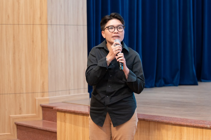 Đạo diễn Phạm Thiên Ân truyền cảm hứng tại lễ chào đón tân binh Truyền thông - Điện ảnh 17