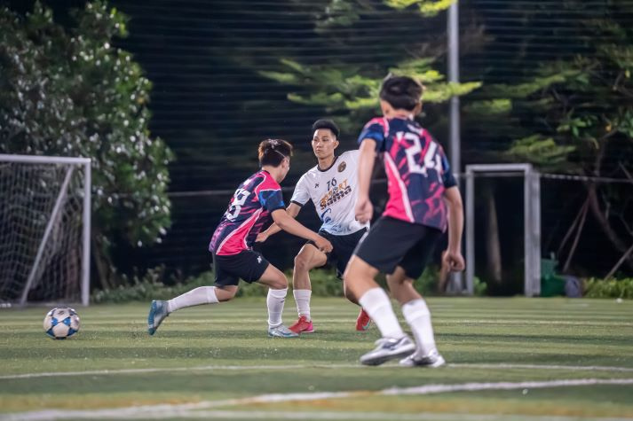 [Giải Bóng đá Sinh Viên HUTECH 2025] Hoàn tất 12 suất vào vòng 1/8, vòng playoff chờ gọi tên 04 đội cuối cùng 22