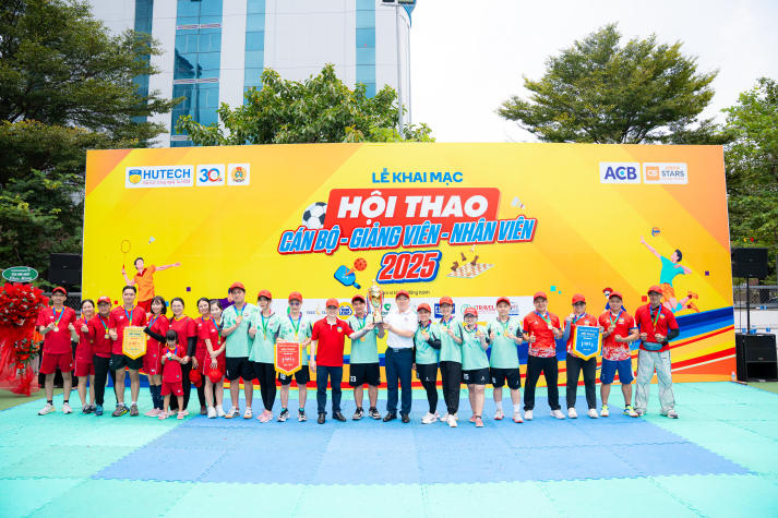 [Video] Sôi động, gắn kết và bùng nổ tại Hội thao Cán bộ - Giảng viên - Nhân viên HUTECH 2025 651